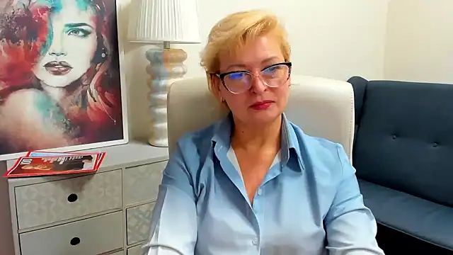 luna xfantasy online show from April 2026 06:31:02 AM