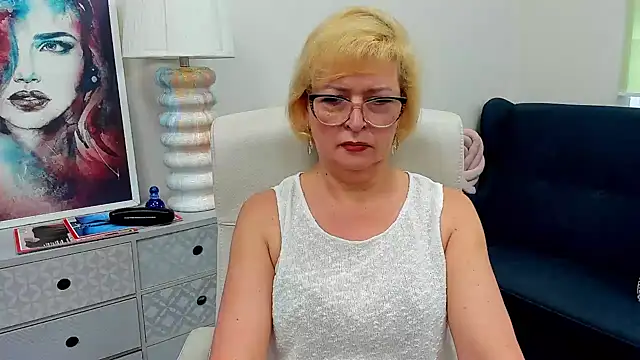 Snapshot of luna_xfantasy chatting on June 2026 06:38:02 AM luna xfantasy online show from June 2026 06:38:02 AM