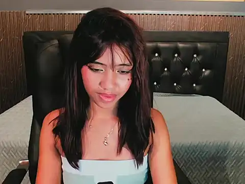 Zafiro Bluex online show from April 2026 11:54:02 PM