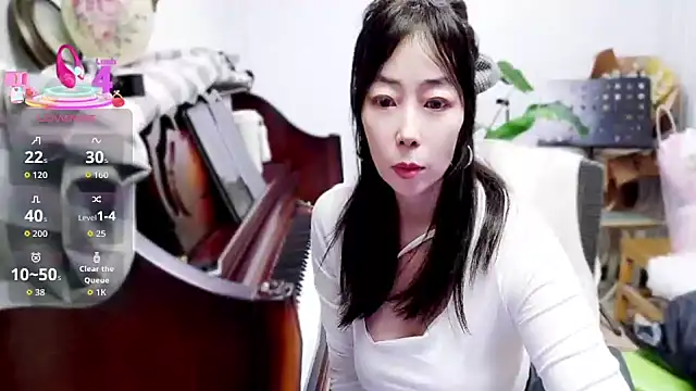 Snapshot of luna-ff chatting on April 2026 01:56:02 PM luna-ff online show from April 2026 01:56:02 PM