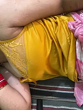 Snapshot of Cute_maari chatting on May 2026 10:40:02 PM Cute maari online show from May 2026 10:40:02 PM