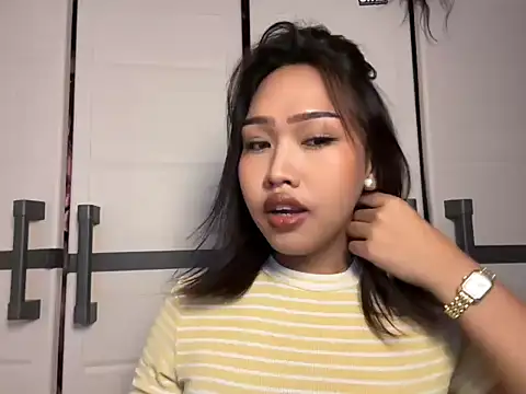 Snapshot of lady_clea chatting on April 2026 07:31:01 AM lady clea online show from April 2026 07:31:01 AM