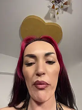 Snapshot of MeganFoxiyyy chatting on April 2026 04:14:02 AM MeganFoxiyyy online show from April 2026 04:14:02 AM