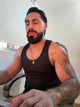Snapshot of Ryan_Black3 chatting on April 2026 10:40:02 PM Ryan Black3 online show from April 2026 10:40:02 PM