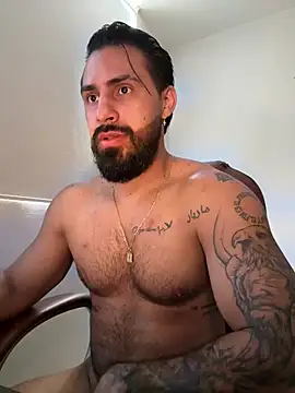 Snapshot of Ryan_Black3 chatting on May 2026 02:25:01 PM Ryan Black3 online show from May 2026 02:25:01 PM