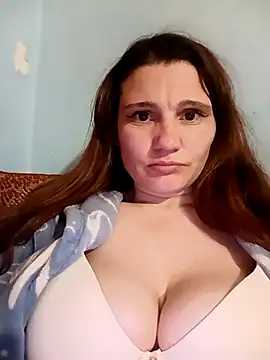 Snapshot of Oshine_BigBoobs_1 chatting on May 2026 07:41:01 PM Oshine BigBoobs 1 online show from May 2026 07:41:01 PM