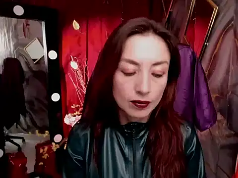 Snapshot of Queenscarlettsecret chatting on May 2026 01:50:01 PM Queenscarlettsecret online show from May 2026 01:50:01 PM