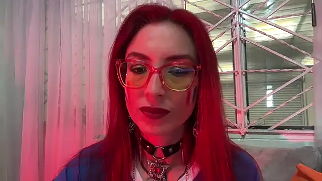 Queenscarlettsecret online show from July 2026 02:54:01 PM