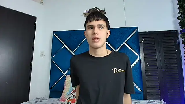 EdwinBoys online show from June 2026 02:17:02 PM
