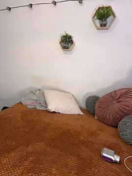 milasantana  online show from June 2026 10:03:02 PM