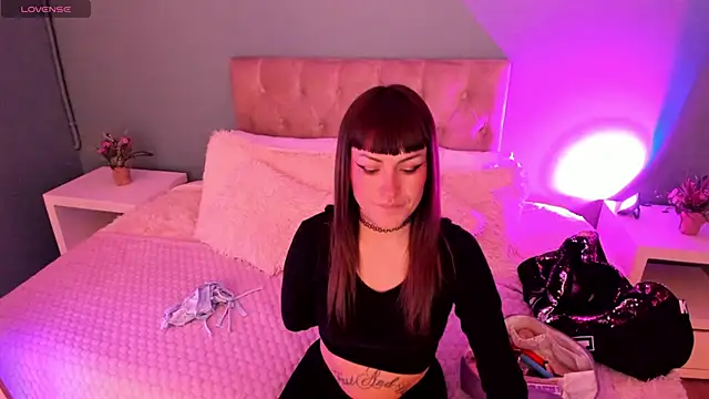 Kim Jeins666  online show from May 2026 01:09:02 PM