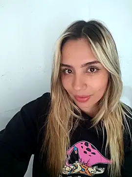 Bebitafiu online show from May 2026 07:22:02 PM