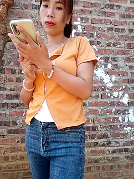 Elena Mia online show from May 2026 12:40:02 AM