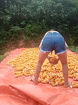 Elena Mia online show from July 2026 06:47:02 AM