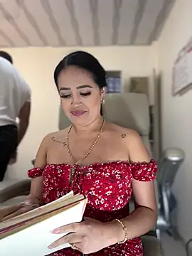 Snapshot of Sara_fun chatting on March 2025 05:11:02 AM Sara fun online show from March 2025 05:11:02 AM