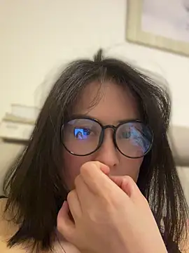 Faye-baby online show from April 2026 04:15:02 PM