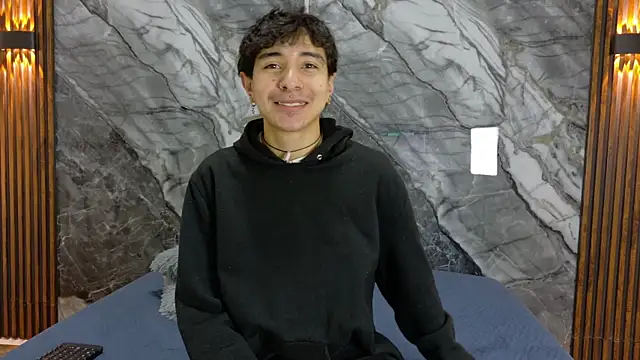 NoahWalker   online show from May 2026 11:05:02 AM
