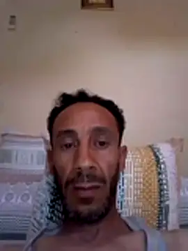 Snapshot of walide400 chatting on June 2026 04:06:01 PM walide400 online show from June 2026 04:06:01 PM