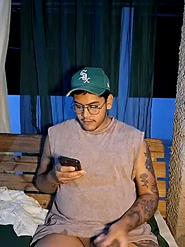 Snapshot of Saul_88 chatting on May 2026 04:28:01 AM Saul 88 online show from May 2026 04:28:01 AM