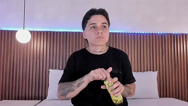 Snapshot of noha_parker chatting on April 2026 08:09:02 PM noha parker online show from April 2026 08:09:02 PM