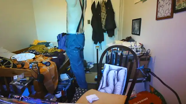 JohnnyMoves online show from June 2026 11:36:01 PM