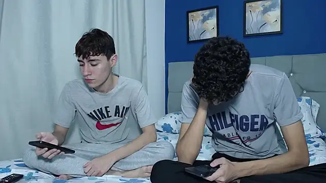 Thiago And Gael online show from June 2026 02:16:01 AM