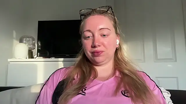 arielsweetieee online show from June 2026 04:58:02 AM