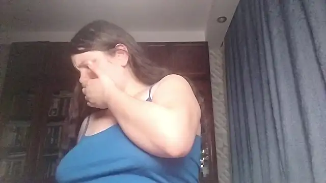 BeatriceMolands online show from April 2026 06:20:01 PM