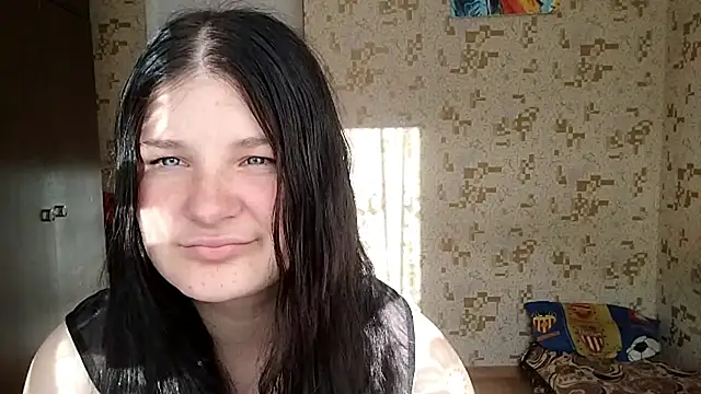 BeatriceMolands online show from June 2026 03:51:02 PM