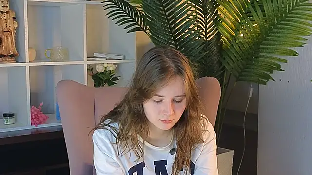 PamalaWhittmore online show from April 2026 01:59:02 PM