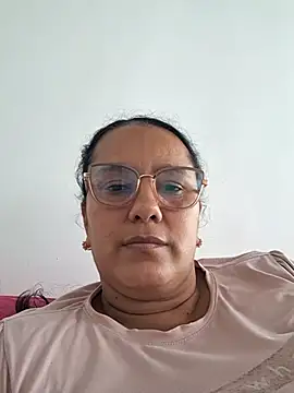 Snapshot of Samanta-42 chatting on April 2026 02:40:02 PM Samanta-42 online show from April 2026 02:40:02 PM