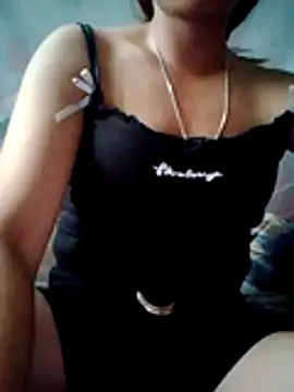 Snapshot of Zara-Lina chatting on July 2026 08:21:02 AM Zara-Lina online show from July 2026 08:21:02 AM
