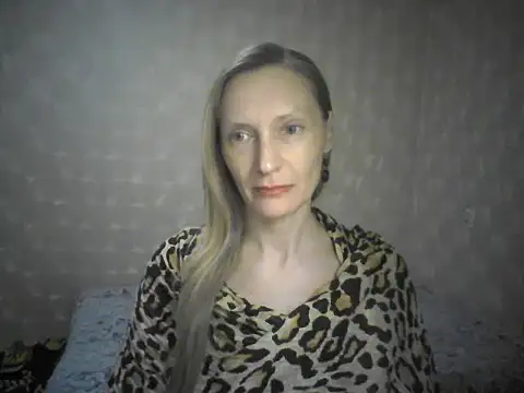 LunaBelle8 online show from May 2026 05:51:02 PM