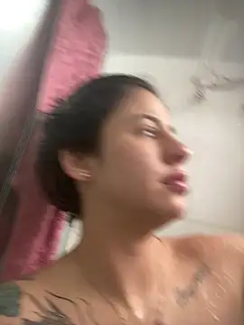 Livia-cortez online show from May 2026 02:10:01 PM