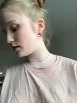 LilianHowards online show from July 2026 12:22:02 PM