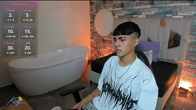 Snapshot of Damian_tay chatting on May 2026 11:38:01 AM Damian tay online show from May 2026 11:38:01 AM
