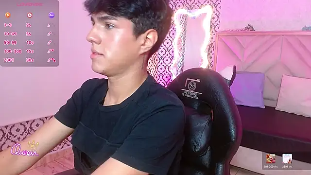 Snapshot of Damian_tay chatting on June 2026 11:37:02 AM Damian tay online show from June 2026 11:37:02 AM