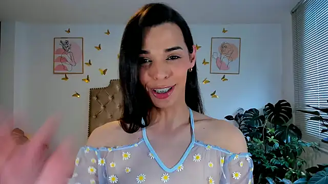 bella grego online show from June 2026 08:07:02 PM