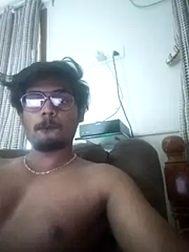 Snapshot of singaram190 chatting on April 2026 06:31:01 AM singaram190 online show from April 2026 06:31:01 AM