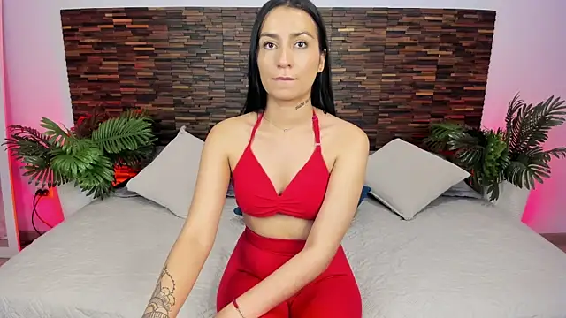 Snapshot of valkiriia__ chatting on June 2026 10:37:02 AM valkiriia online show from June 2026 10:37:02 AM