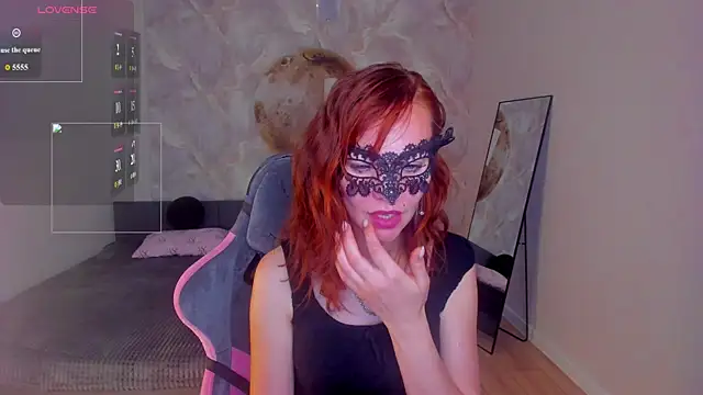 Snapshot of Margo_Kelly chatting on July 2026 11:42:02 PM Margo Kelly online show from July 2026 11:42:02 PM