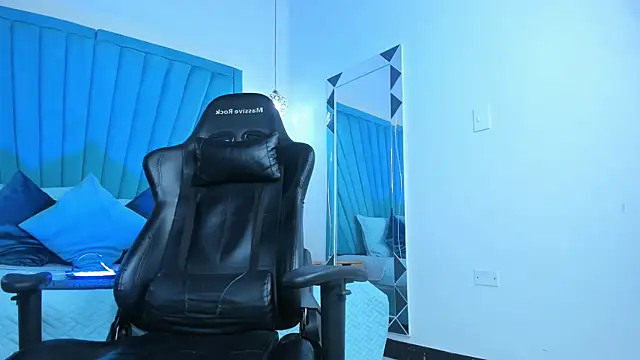 OliverThompsonJS online show from April 2026 04:16:01 AM