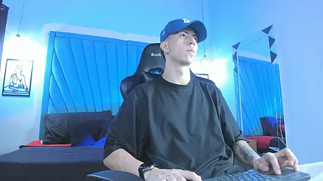 OliverThompsonJS online show from May 2026 05:37:01 AM