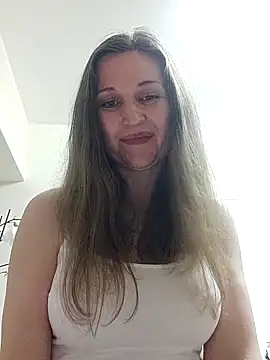 irresistibelle online show from April 2026 11:40:02 PM