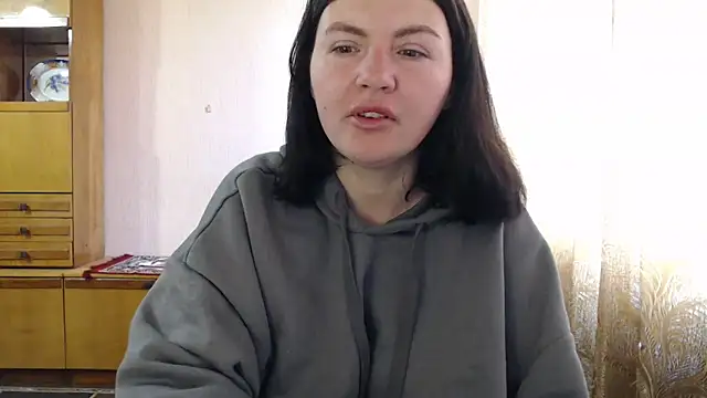 AlinaxJames online show from April 2026 07:45:01 AM