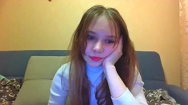 Snapshot of Princess_Mira chatting on May 2026 04:59:02 PM Princess Mira online show from May 2026 04:59:02 PM