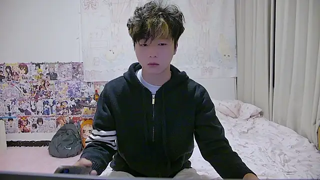 Cream-001 online show from April 2026 07:12:01 AM