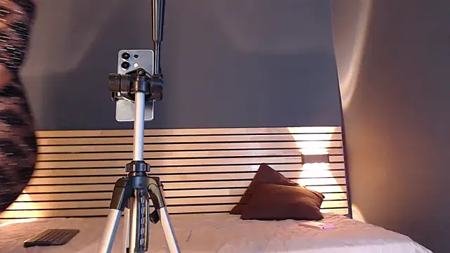 Chloe LaurentXXX online show from April 2026 06:12:01 PM