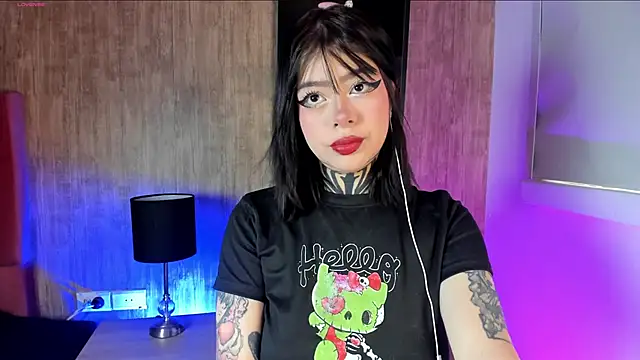 Snapshot of hanna_riu chatting on June 2026 01:06:02 PM hanna riu online show from June 2026 01:06:02 PM