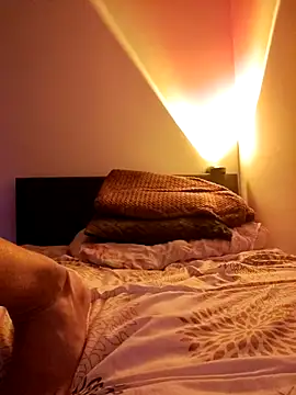 JohnVargX online show from April 2026 10:34:02 PM